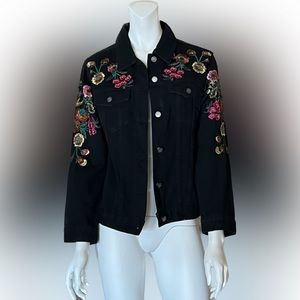 NWT Gianni Bini Black Denim Jacket Vibrant Embroidered Floral Boho Small